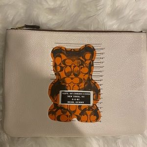 Coach iPad/Clutch